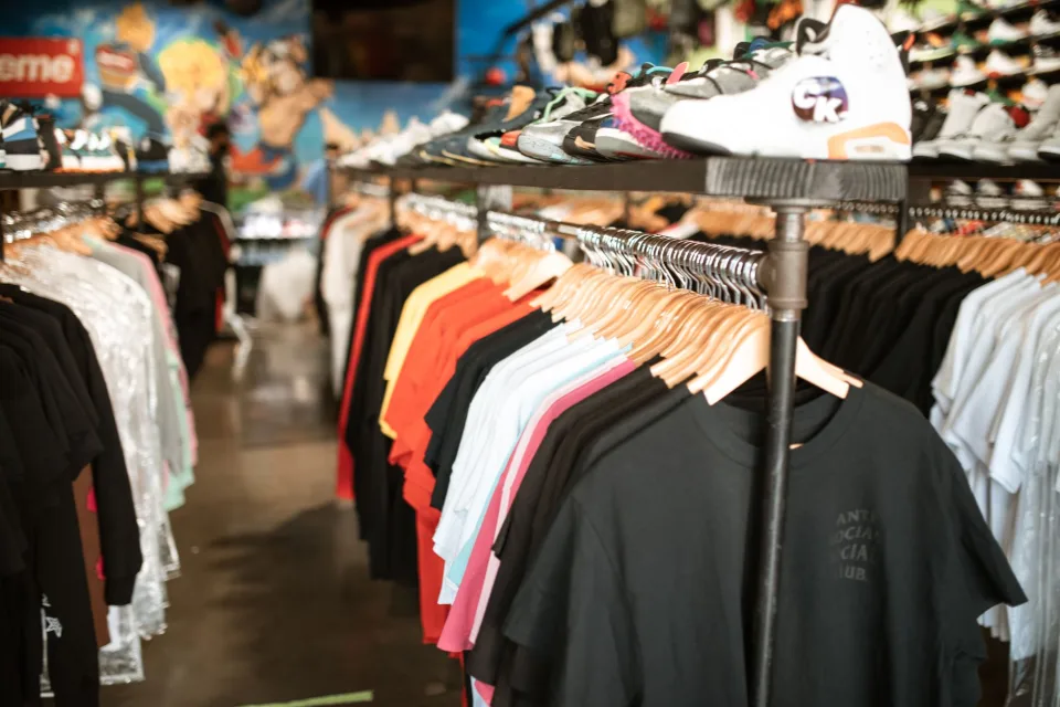 Không gian shop